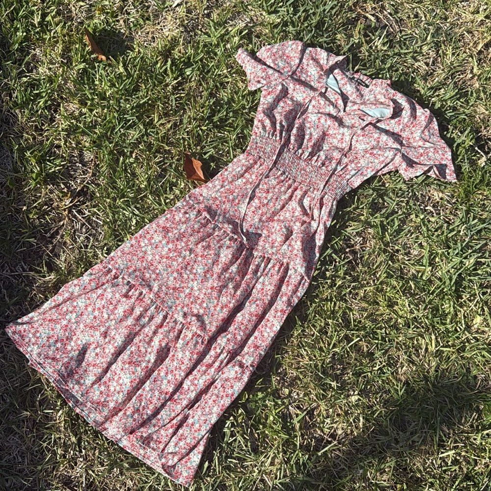 Super Cute Floral Dress - Size Small - LIKE NEW - Worn Once - Short Sleeve Maxi